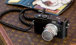 A Review of the Leica D-Lux 7 007 Edition Camera, by Helloggadgets